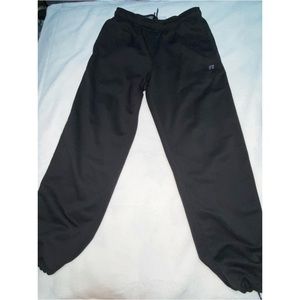 RUSSELL good condition sweats size medium (32-34)
